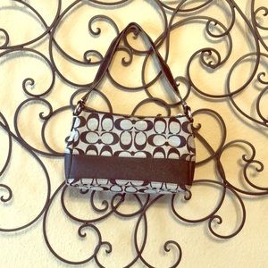 🖤COACH EMBROIDERED PURSE🖤